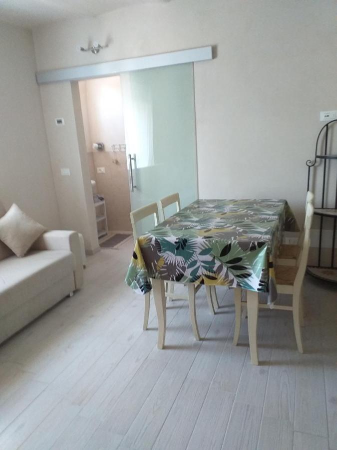 Casa Di Vecchio Borgo Villa Sarzana Bagian luar foto