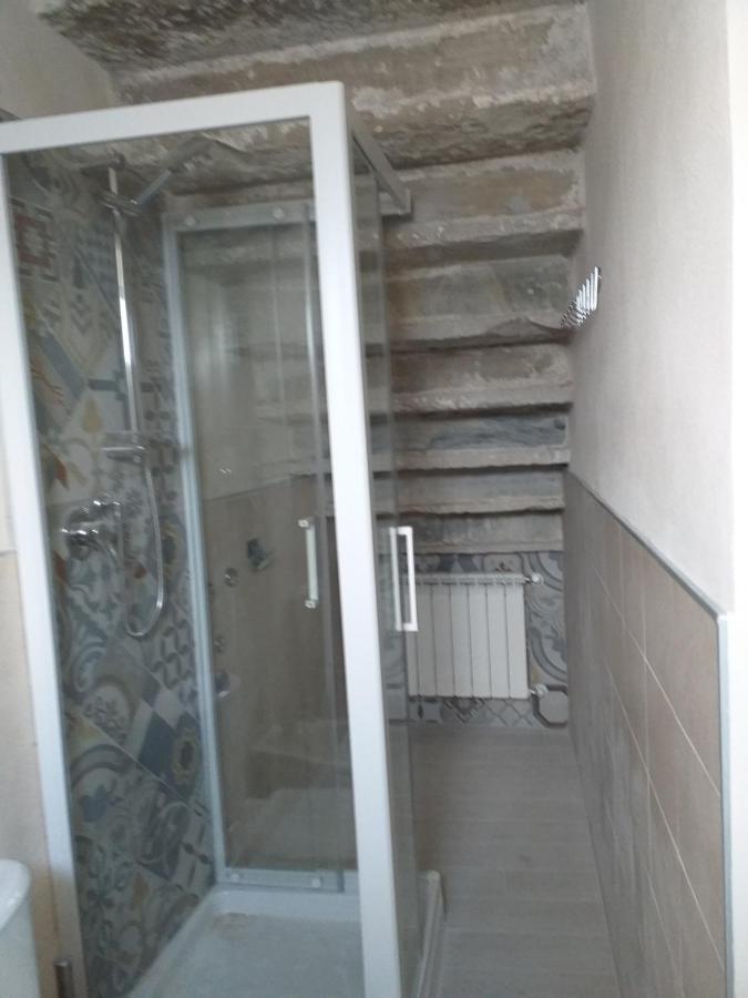 Casa Di Vecchio Borgo Villa Sarzana Bagian luar foto