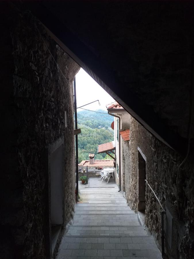 Casa Di Vecchio Borgo Villa Sarzana Bagian luar foto