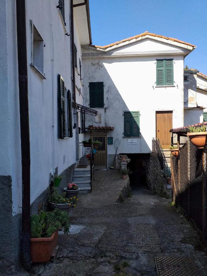 Casa Di Vecchio Borgo Villa Sarzana Bagian luar foto